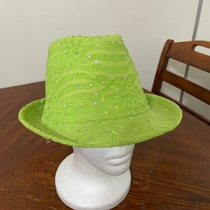 Green color brim
